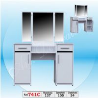 Art. Decoration - 741C Toaletka z czarną wstawką w połysku