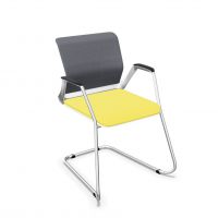 NOWY STYL - YOUTEAM Krzesło konferencyjne FRAME CHAIR CF UPH STB PEARL WHITE | Tapicerowane Oparcie i Siedzisko | na płozie | Wersja perłowobiała PW | Podłokietniki | Sztaplowanie