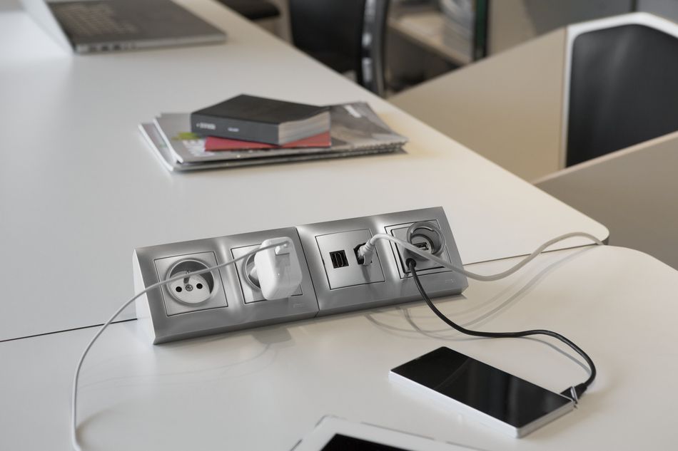 FORMAT - SKLEP - CORNER DESK